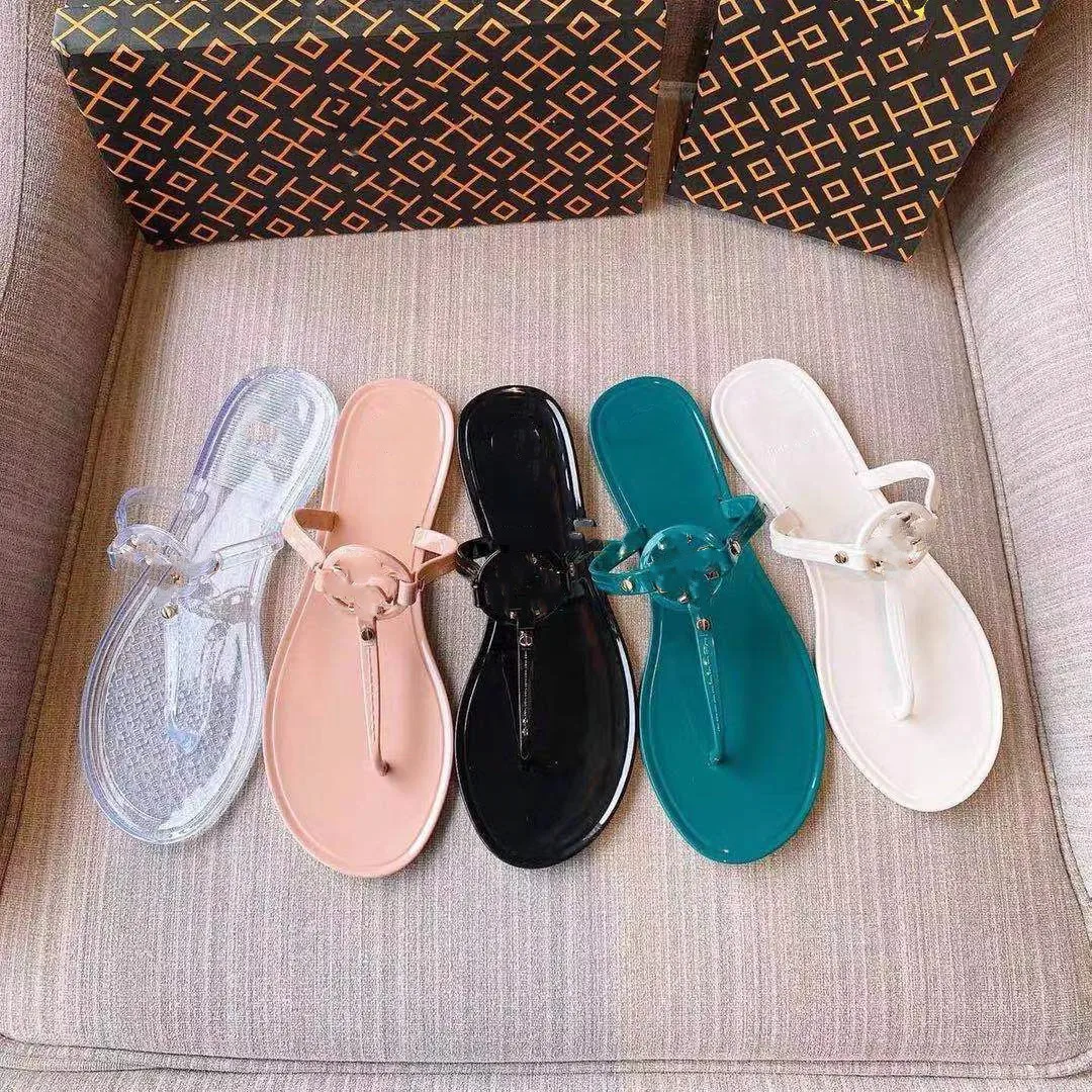 Summer Soft Bottom Hollow Sexy Fashion Luxury Casual TB Flip Flops Women's Slippers
Summer Soft Bottom Hollow Sexy Fashion Luxury Casual TB Flip Flops Women's Slippers
