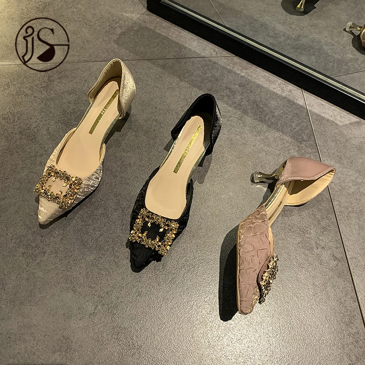 2021 casual women sandals custom fashion summer sandals fancy dazzling women slippers sandals, Picture
2021 casual women sandals custom fashion summer sandals fancy dazzling women slippers sandals, Picture