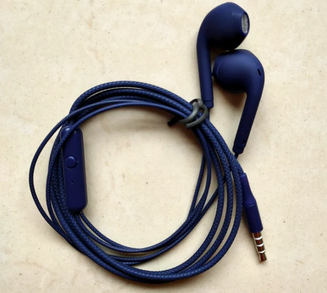 Good Earphones headphones with case 2021 Headphone cheap price factory delivery,earphone 3.5mm,earphone with speaker, Black, blue, green, orange, pink, purple, red, silver, white, yellow
Good Earphones headphones with case 2021 Headphone cheap price factory delivery,earphone 3.5mm,earphone with speaker, Black, blue, green, orange, pink, purple, red, silver, white, yellow