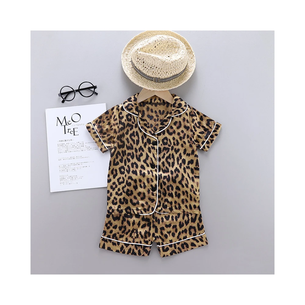 Hot Sale Custom summer leopard printed Kids Sleepwear short sleeve short shorts pyjama Children Pajamas satin pajama for kids, Customized color
Hot Sale Custom summer leopard printed Kids Sleepwear short sleeve short shorts pyjama Children Pajamas satin pajama for kids, Customized color