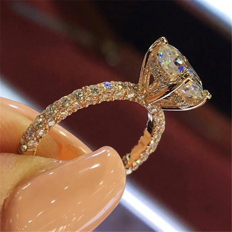 European And American Fashion Flash Diamond Round Princess Ring Golden Silver Rose Gold Engagement Proposal Diamond Ring
European And American Fashion Flash Diamond Round Princess Ring Golden Silver Rose Gold Engagement Proposal Diamond Ring