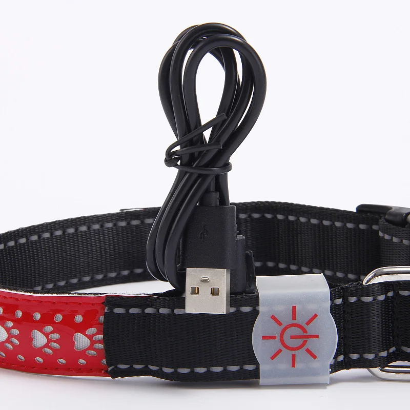 2021 new leather led luminous pet collar USB charging luminous collar supports customization, Red, blue, green and black
2021 new leather led luminous pet collar USB charging luminous collar supports customization, Red, blue, green and black