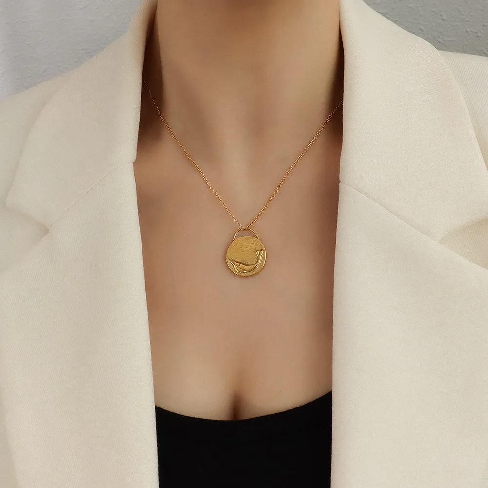 Chinese Stylish 18K Gold Plated Titanium Steel Double Side Bird Penguin Pendant Necklace For Women
Chinese Stylish 18K Gold Plated Titanium Steel Double Side Bird Penguin Pendant Necklace For Women