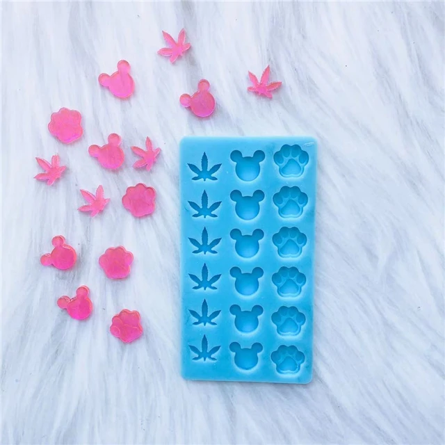 B1159 DIY Shiny Resin Earring Stud Mould Silicone Weed Leaf Paw Print Mouse Head Earring Mold, Stock or customized
B1159 DIY Shiny Resin Earring Stud Mould Silicone Weed Leaf Paw Print Mouse Head Earring Mold, Stock or customized