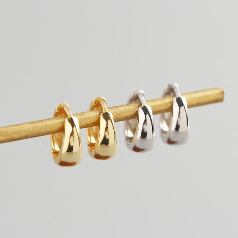 VRIUA 925 Pure Tremella Nail Hypoallergenic Female Silver Lovely Smooth Jewelry Hoop Earring Simple Summer Style Small Smooth
VRIUA 925 Pure Tremella Nail Hypoallergenic Female Silver Lovely Smooth Jewelry Hoop Earring Simple Summer Style Small Smooth