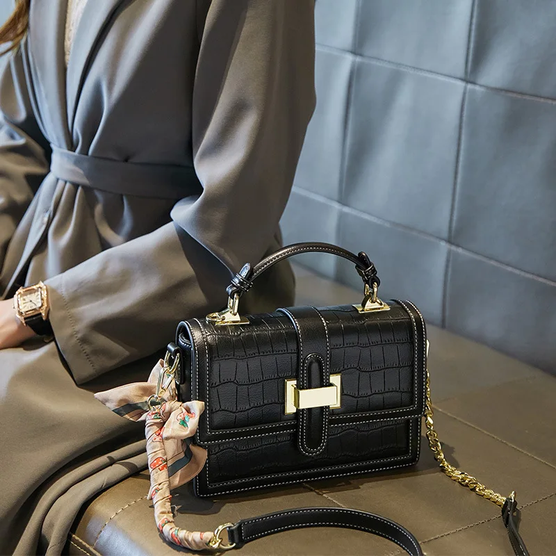 New arrvial women fashion elegant all-match chain black leather ladies handbags, As pic
New arrvial women fashion elegant all-match chain black leather ladies handbags, As pic