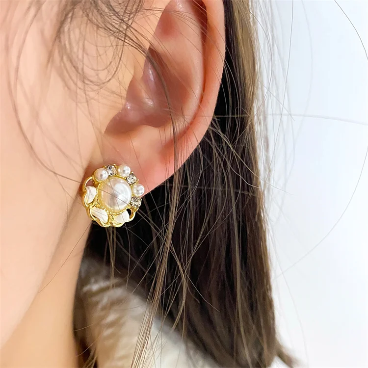 New Baroque Small Silver 925 Sterling Flower Drop Hoop Jewelry Gold 18k Plated Women Pearl Earrings
New Baroque Small Silver 925 Sterling Flower Drop Hoop Jewelry Gold 18k Plated Women Pearl Earrings