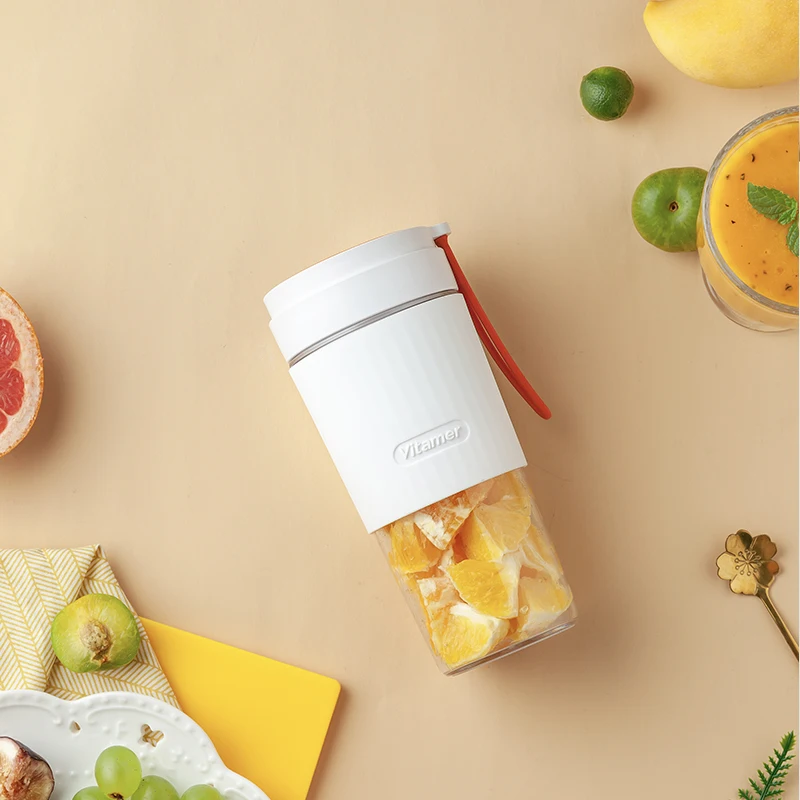 Vitamer 300ml new item handy blender 006 portable mini electric home/outdoor appliances automatic juicer
Vitamer 300ml new item handy blender 006 portable mini electric home/outdoor appliances automatic juicer