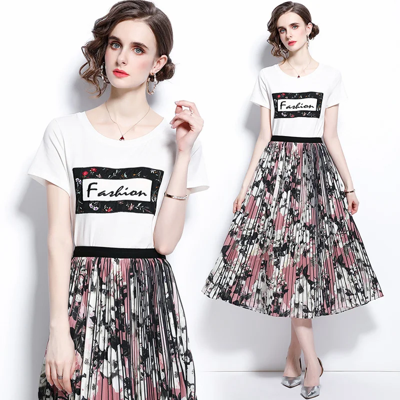 2021 New Arrival Summer fashion embroidery casual T-shirt + pleated print skirt Women Casual Chiffon two-piece skirt
2021 New Arrival Summer fashion embroidery casual T-shirt + pleated print skirt Women Casual Chiffon two-piece skirt