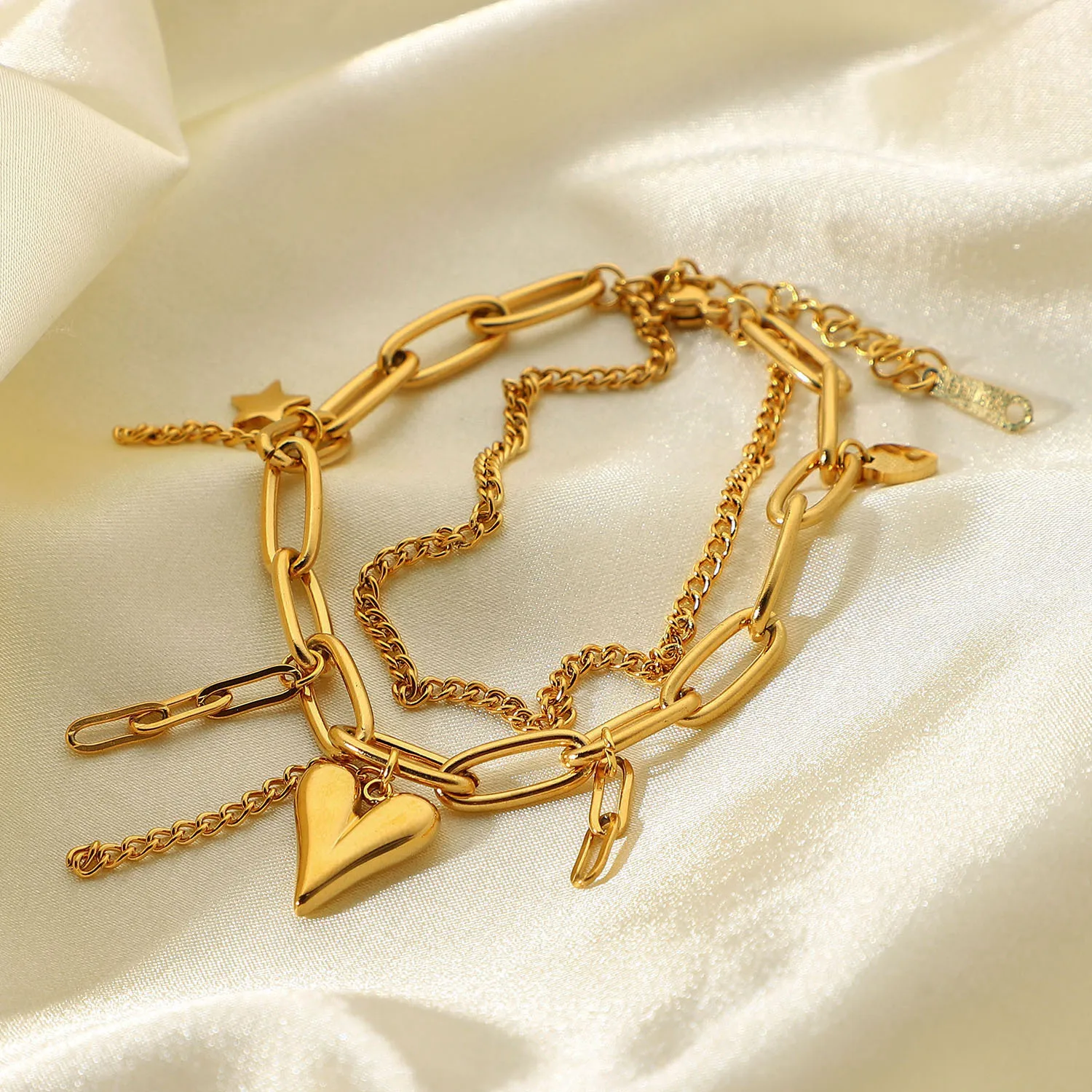Trendy Ins 18k Gold Plating Star Vintage Bracelet Double Layer Stainless Steel Paperclip Chain Heart Charm Bracelet For Women
Trendy Ins 18k Gold Plating Star Vintage Bracelet Double Layer Stainless Steel Paperclip Chain Heart Charm Bracelet For Women