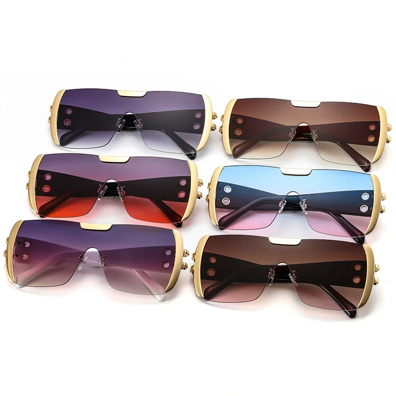 High Quality Oversized Gradient Big Frame Luxury Metal Trendy Sun Glasse Sunglasses Women 2021 Fashion Brand Desinger Sunglasses
High Quality Oversized Gradient Big Frame Luxury Metal Trendy Sun Glasse Sunglasses Women 2021 Fashion Brand Desinger Sunglasses
