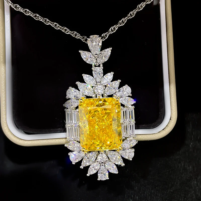 New Product 925 Silver 5A Zircon Necklace 12*15 Radiant Cut Necklace Female Clavicle Chain European Style Pendant, White
New Product 925 Silver 5A Zircon Necklace 12*15 Radiant Cut Necklace Female Clavicle Chain European Style Pendant, White
