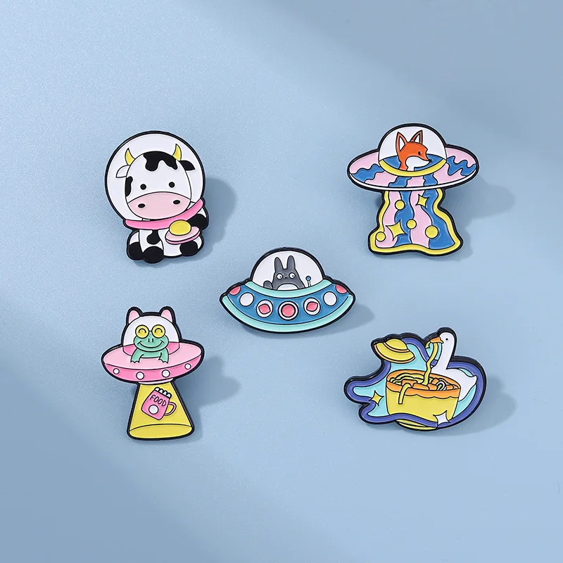 Wholesale metal animal pins cartoon cute spacecraft frog shape dropshpping enamel pins
Wholesale metal animal pins cartoon cute spacecraft frog shape dropshpping enamel pins