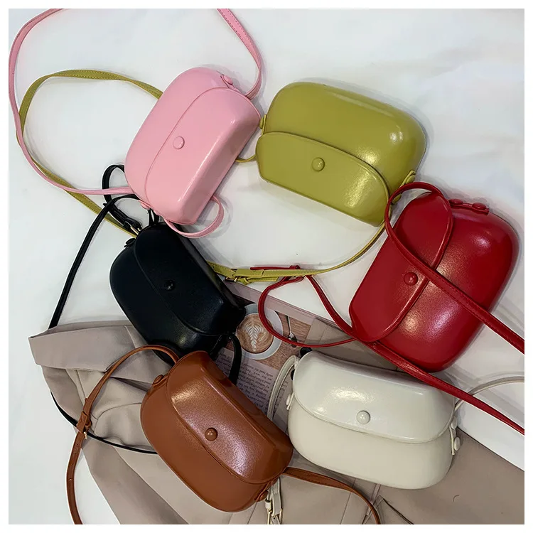 2022 summer new fashion Korean style saddle bag textured mini crossbody phone bag, Colors
2022 summer new fashion Korean style saddle bag textured mini crossbody phone bag, Colors