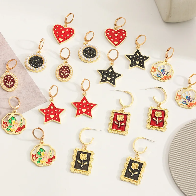 European Vintage 18K Gold Plated Black Red Enamel Geometric Oval Round Star Earrings Metal Heart Drop Earrings
European Vintage 18K Gold Plated Black Red Enamel Geometric Oval Round Star Earrings Metal Heart Drop Earrings