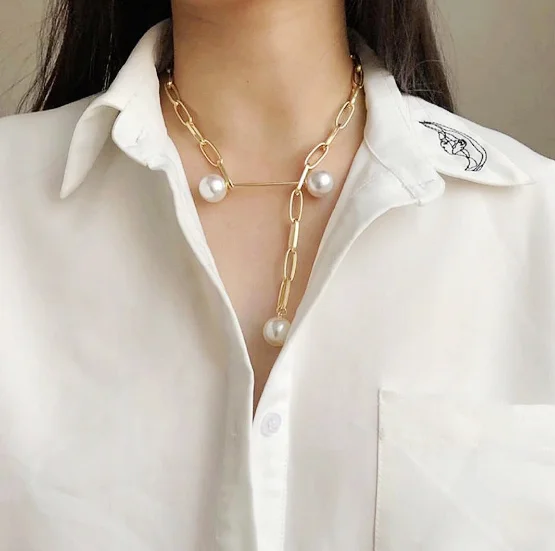 Stylish New Style Hawaiian Pearl Necklace Rope Chain Pearl Pendant Irregular Pin Necklace Multi Layered Pearl Necklace
Stylish New Style Hawaiian Pearl Necklace Rope Chain Pearl Pendant Irregular Pin Necklace Multi Layered Pearl Necklace