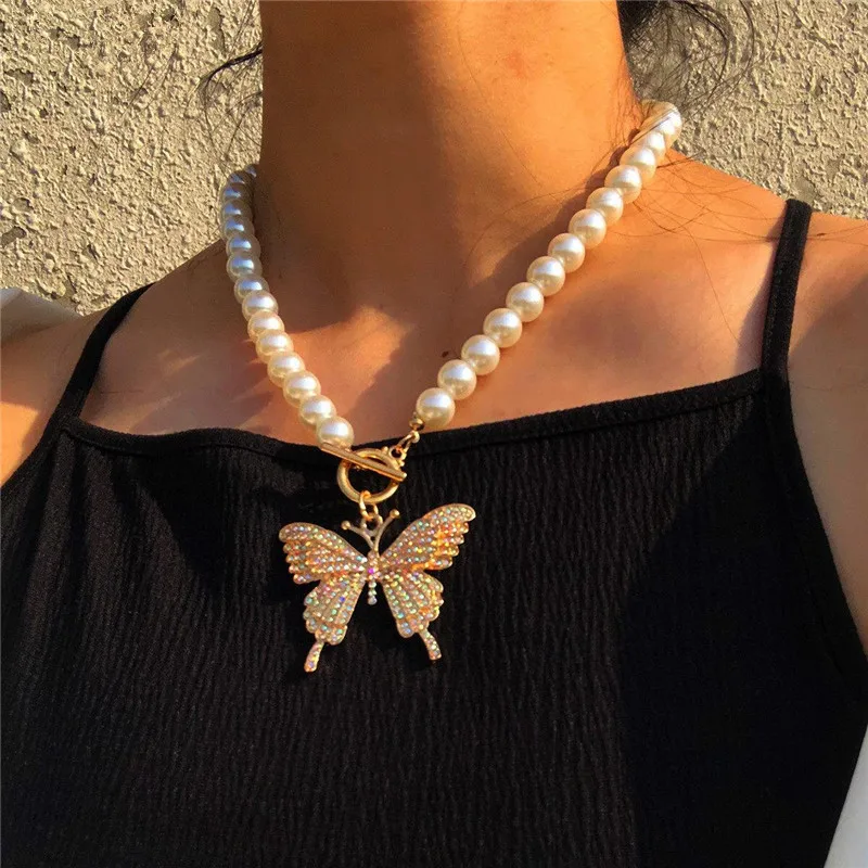 2021 Ins Rhinestone Bright Diamond Flash Diamond Big Butterfly Pendant Big Pearl Necklace, Picture shows
2021 Ins Rhinestone Bright Diamond Flash Diamond Big Butterfly Pendant Big Pearl Necklace, Picture shows
