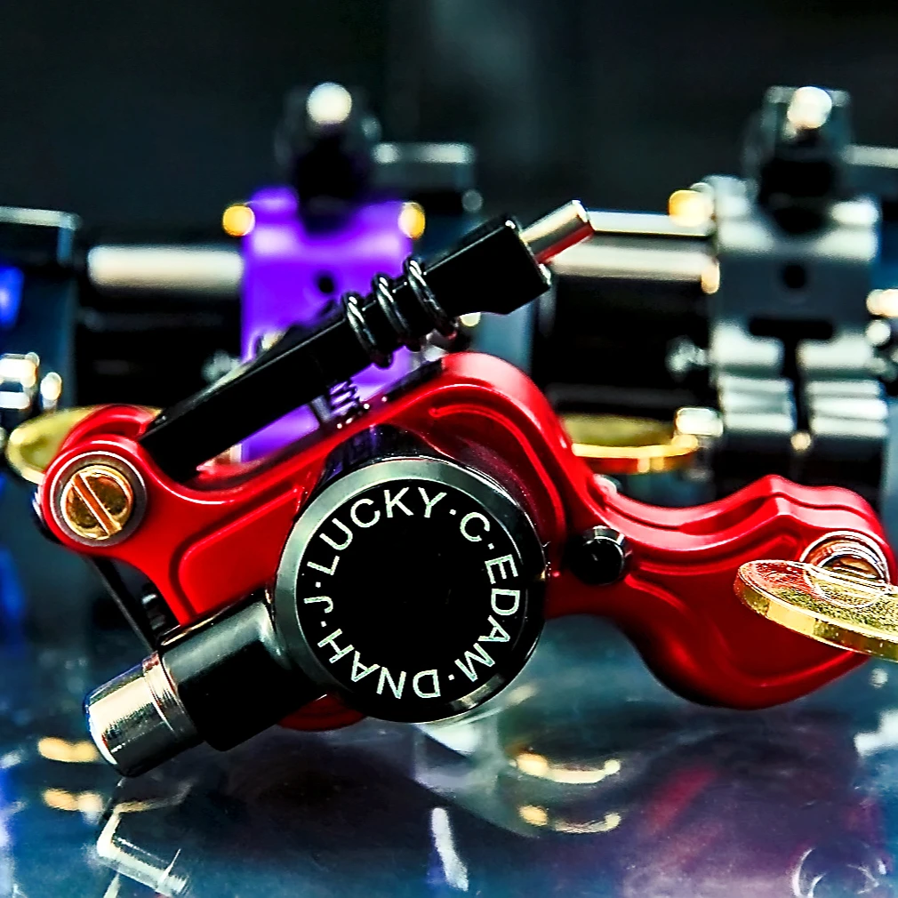 JIECIRON motor single shrapnel tattoo machine adjustable stroke all-in-one machine tattoo secant fogging tattoo machine
JIECIRON motor single shrapnel tattoo machine adjustable stroke all-in-one machine tattoo secant fogging tattoo machine
