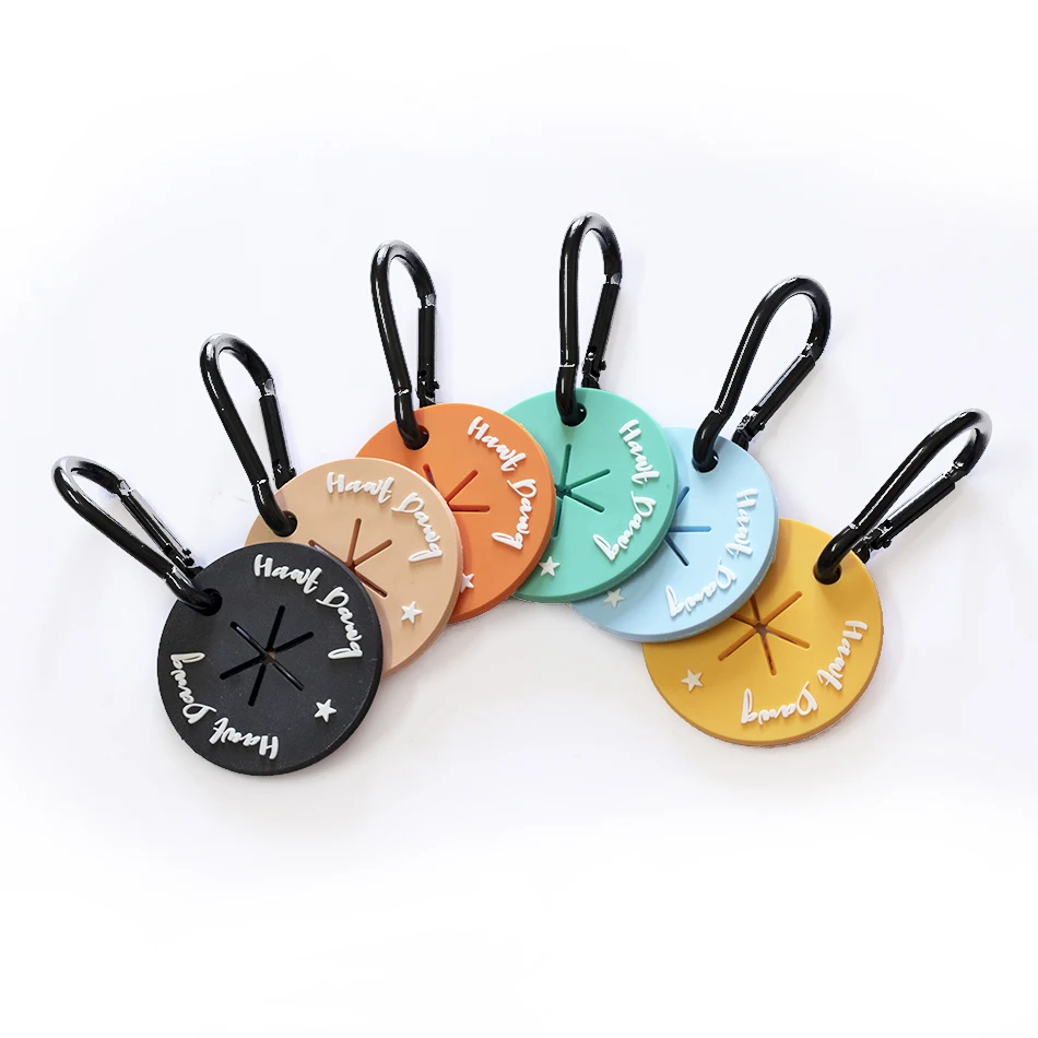 INS Hottest Stylish Carabiner Keyrings PVC Rubber Poop Bag Holder Dog Accessories Customized small gifts, Customized color
INS Hottest Stylish Carabiner Keyrings PVC Rubber Poop Bag Holder Dog Accessories Customized small gifts, Customized color
