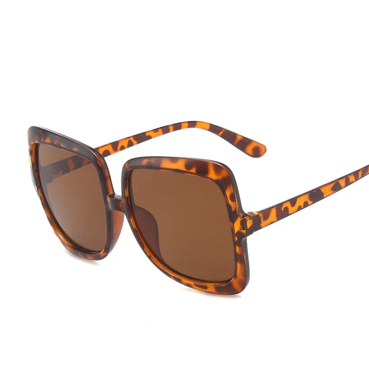 97058 New European and American fashion big frame sunglasses men and women personality square sunglasses, Picture colors
97058 New European and American fashion big frame sunglasses men and women personality square sunglasses, Picture colors