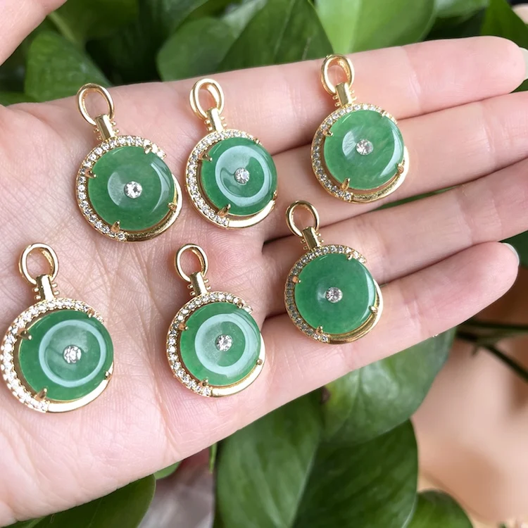 2021ins hot sale Wholesale Jialin 18k gold green jade pendant for women girl charm necklace
2021ins hot sale Wholesale Jialin 18k gold green jade pendant for women girl charm necklace