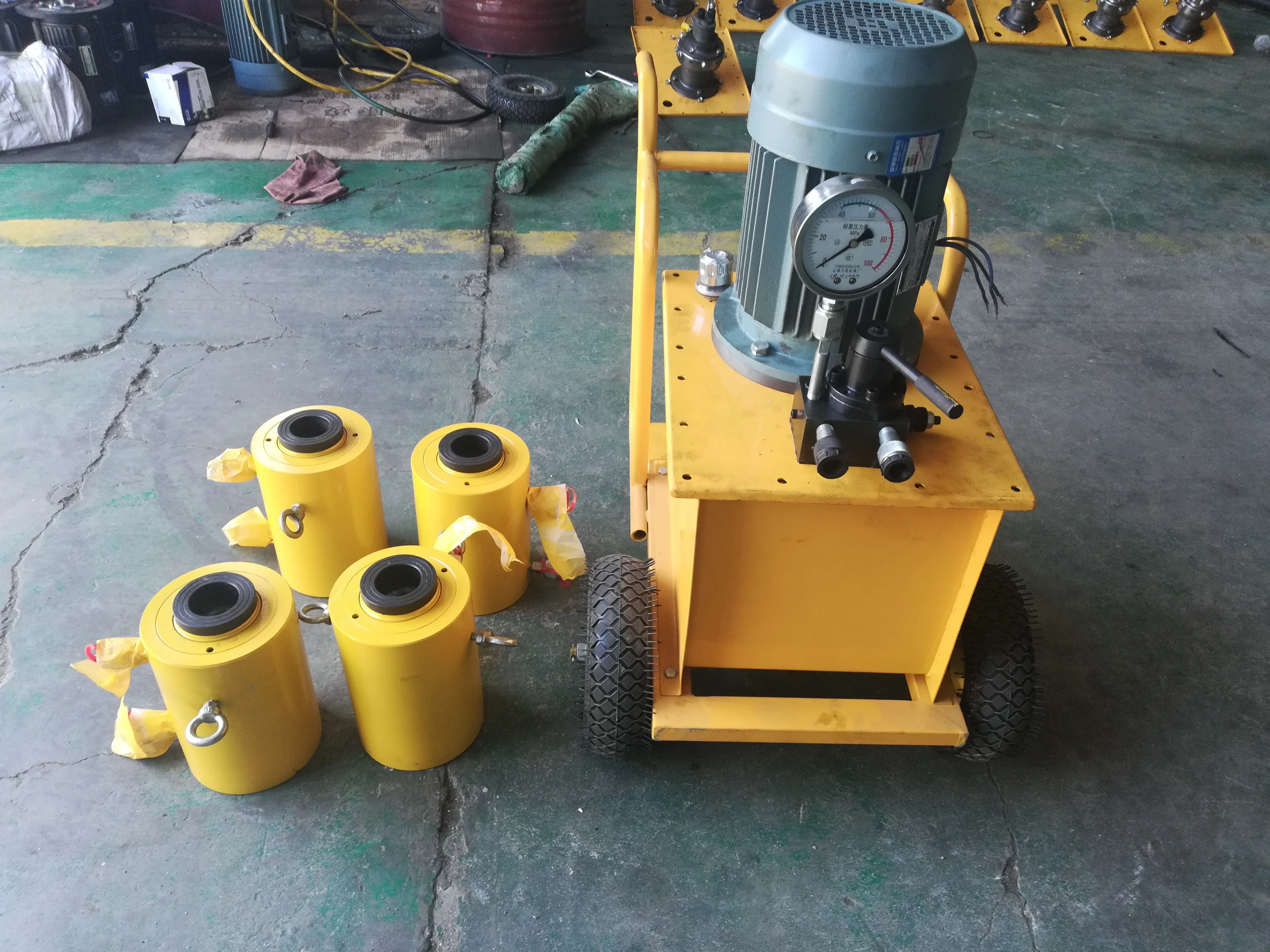 hydraulic jack