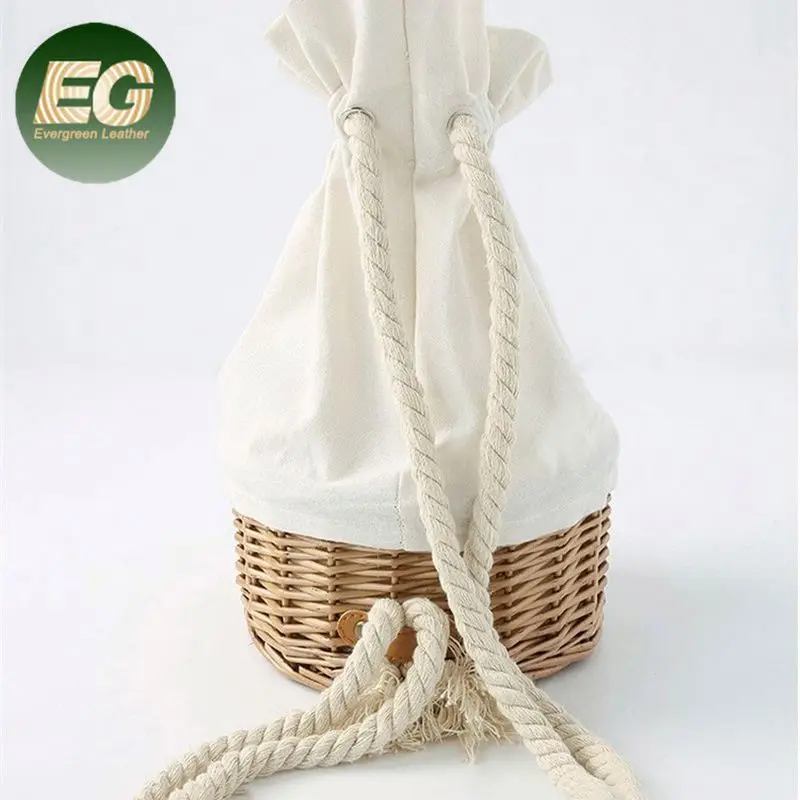 Factory direct wholesale handmade woven wicker bags fashion lady canvas stitching beach rattan straw handbag bamboo basket bag T
Factory direct wholesale handmade woven wicker bags fashion lady canvas stitching beach rattan straw handbag bamboo basket bag T