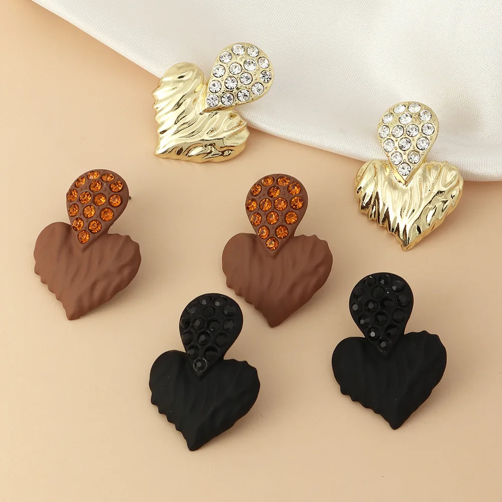Wholesale Fashion Jewelry Y2K Earring Colourful Diamond Heart Earrings Geometric Black and Gold Earrings For Women
Wholesale Fashion Jewelry Y2K Earring Colourful Diamond Heart Earrings Geometric Black and Gold Earrings For Women