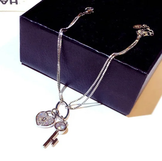 New Products Fashion Bracelets Europe And America Exquisite Heart-shaped Key Temperament Bracelet Jewelry, Customized color
New Products Fashion Bracelets Europe And America Exquisite Heart-shaped Key Temperament Bracelet Jewelry, Customized color