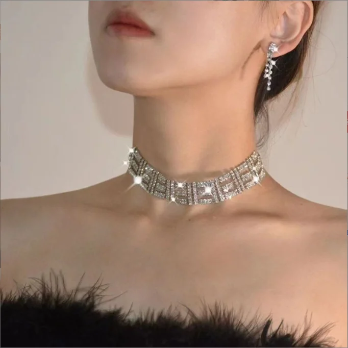 Luxury square Rhinestone Multi-layer necklace Earrings set For Women Crystal Simple Korean Statement Wedding Earring Jewelry
Luxury square Rhinestone Multi-layer necklace Earrings set For Women Crystal Simple Korean Statement Wedding Earring Jewelry