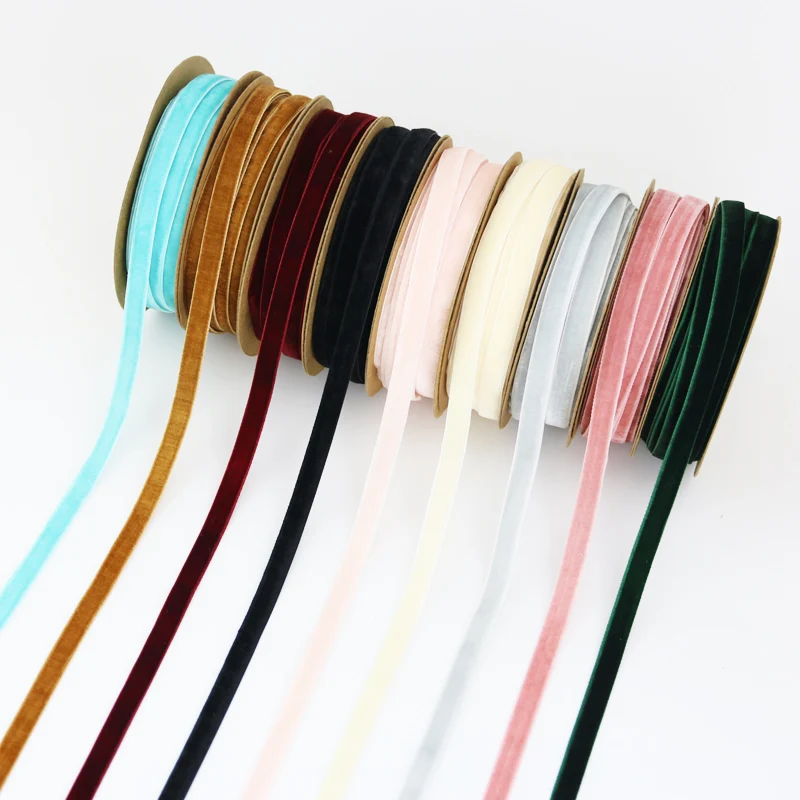 (20 meters/roll) 10mm Velvet ribbon wholesale gift wrapping decoration Christmas lace ribbons
(20 meters/roll) 10mm Velvet ribbon wholesale gift wrapping decoration Christmas lace ribbons