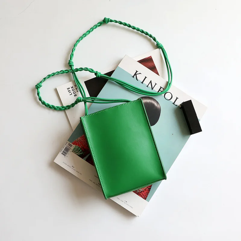 Genuine Leather Women Small Square Bag One-shoulder Diagonal Braided Rope Mini Mobile Phone Bag
Genuine Leather Women Small Square Bag One-shoulder Diagonal Braided Rope Mini Mobile Phone Bag