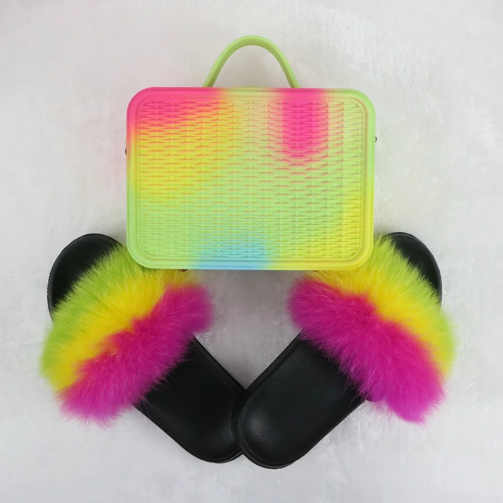2020 new style multi-colored colorful frosted woven jelly handbag with rainbow fox fur ladies cool slippers bag set
2020 new style multi-colored colorful frosted woven jelly handbag with rainbow fox fur ladies cool slippers bag set