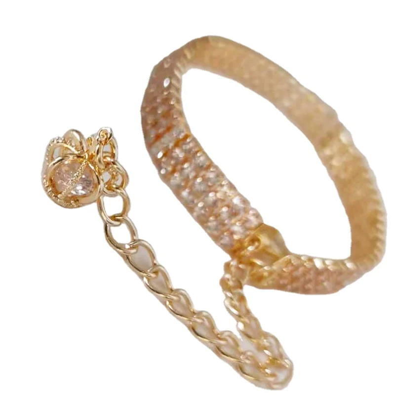Rose golden Crown gold chain pendant ornament diamond rhinestone pet necklace luxury dog pet collar, Picture shows
Rose golden Crown gold chain pendant ornament diamond rhinestone pet necklace luxury dog pet collar, Picture shows