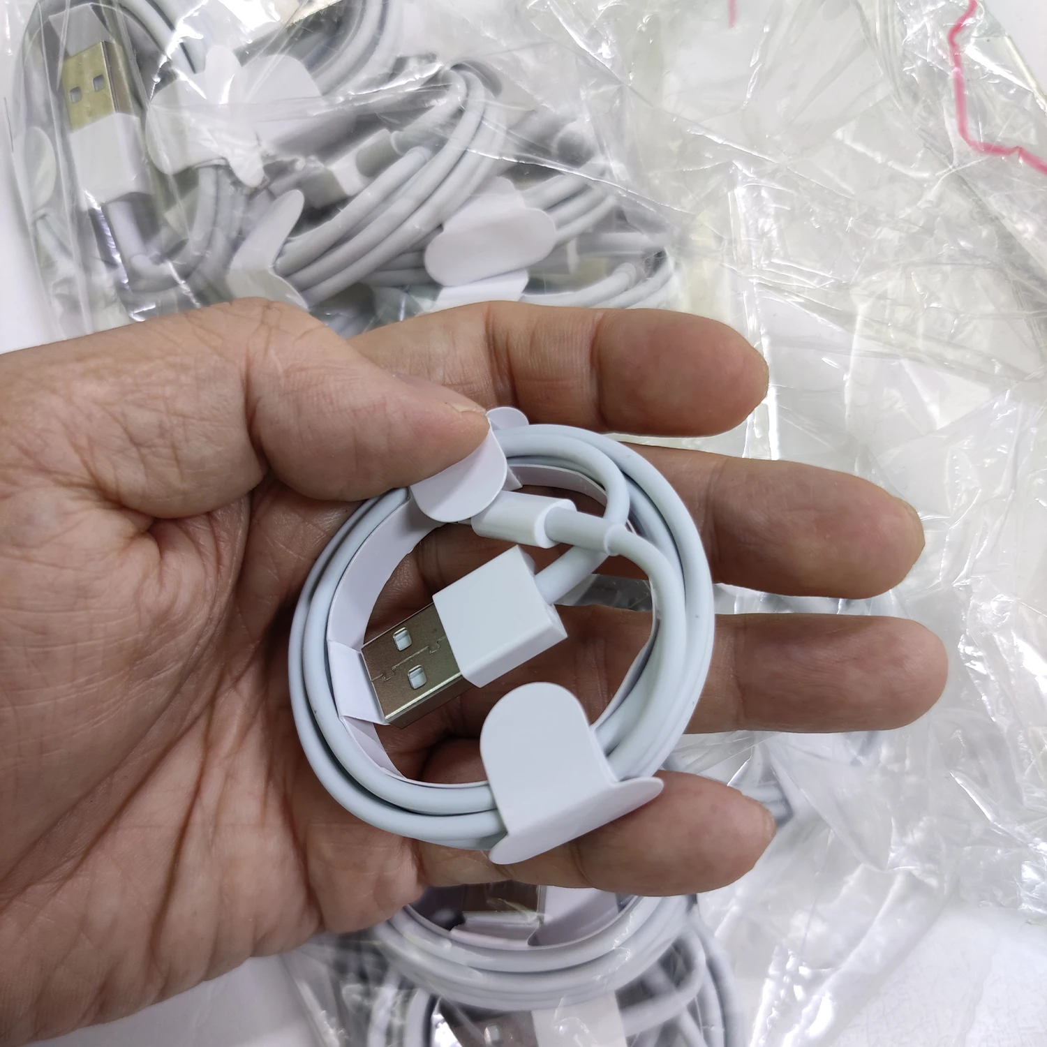suppliers Fast Charger wholesale cable mobile charger usbc charging usb data cable for iphone 12, White
suppliers Fast Charger wholesale cable mobile charger usbc charging usb data cable for iphone 12, White