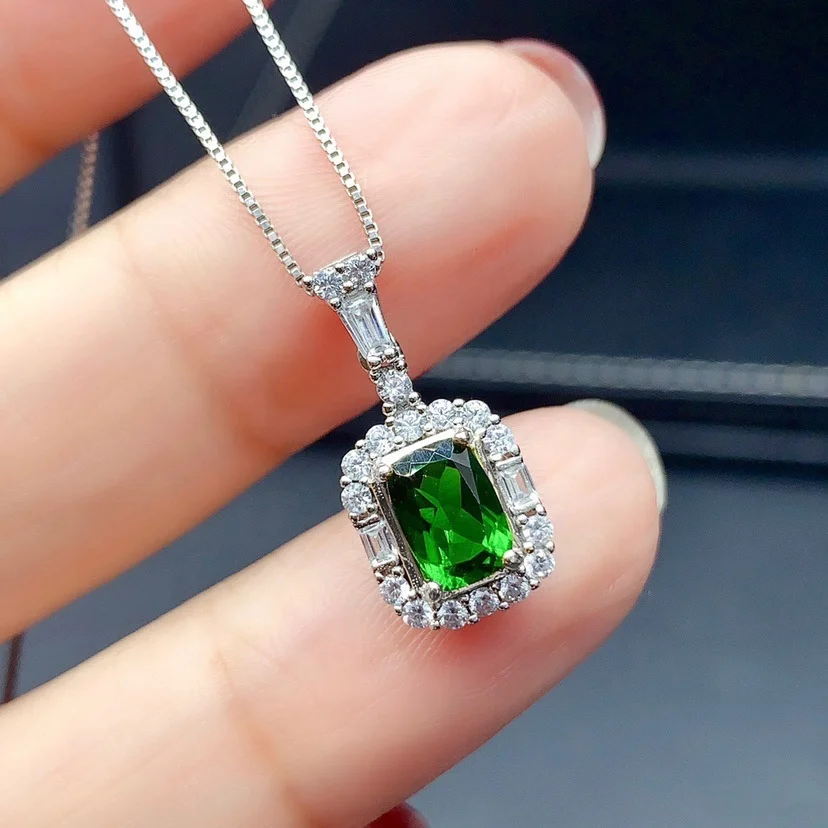 Female Small Green Crystal zircon Pendant Necklaces for Women White Gold Silver Color Choker Jewelry gift, Picture shows
Female Small Green Crystal zircon Pendant Necklaces for Women White Gold Silver Color Choker Jewelry gift, Picture shows