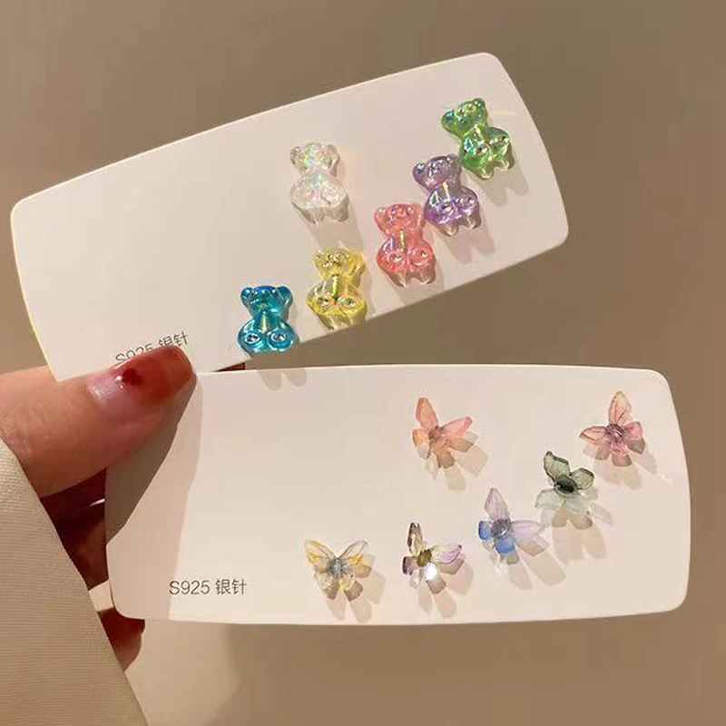 Wholesale Korean style popular multi color light bear butterfly earrings 3 pairs set
Wholesale Korean style popular multi color light bear butterfly earrings 3 pairs set