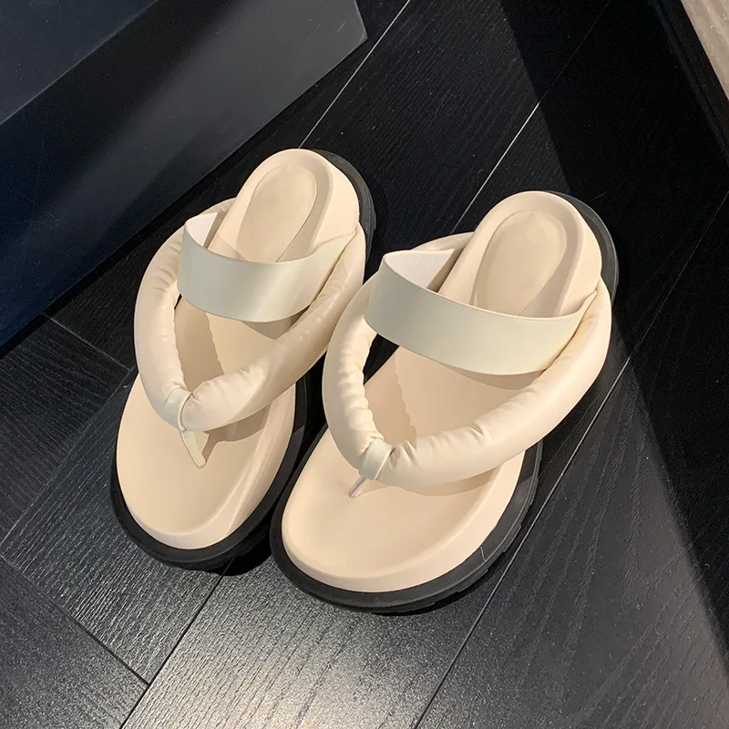 New Design Fashion Summer Genuine Leather Flip Flops Women Platform Flat Sandals
New Design Fashion Summer Genuine Leather Flip Flops Women Platform Flat Sandals