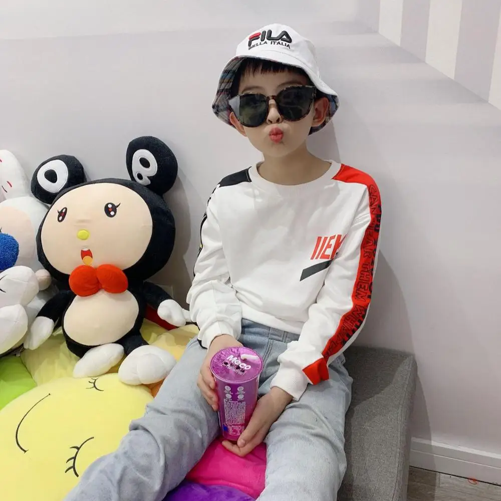 All-cotton Splicing Casual Condom Loose Boys and Girls Letter Long Sleeve Bathroom Children's Clothing Autumn Suit
All-cotton Splicing Casual Condom Loose Boys and Girls Letter Long Sleeve Bathroom Children's Clothing Autumn Suit