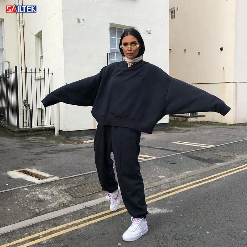 2021 high quality comfy cotton custom crewneck sweatshirt long sleeve casual women hoodie set
2021 high quality comfy cotton custom crewneck sweatshirt long sleeve casual women hoodie set