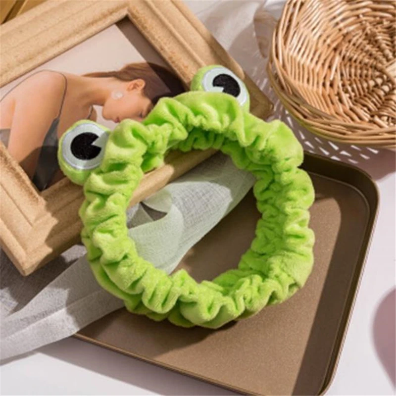Super cute frog cartoon hair hoop female face wash headband Korean hair hoop makeup hair accessories for women
Super cute frog cartoon hair hoop female face wash headband Korean hair hoop makeup hair accessories for women