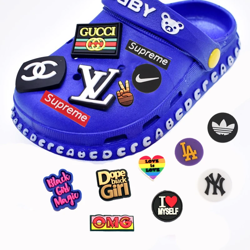 New Children's Hole Shoes Cartoon Shoe Buckle Universal Croc Shoe Charms Simple and Casual
New Children's Hole Shoes Cartoon Shoe Buckle Universal Croc Shoe Charms Simple and Casual