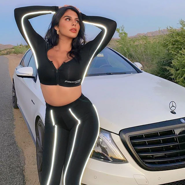 Casual long sleeve solid Crop Top Leisure 2 Piece Set Women stacked pants set two piece set
Casual long sleeve solid Crop Top Leisure 2 Piece Set Women stacked pants set two piece set