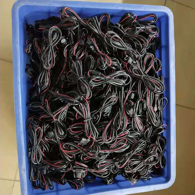 4 Pin connector cable.jpg