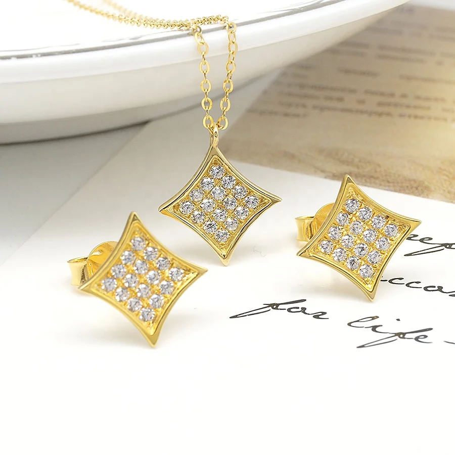 Real 18K Solid Gold High Quality Fashion Jewelry Necklace 18 Karat Gold Earrings Women Jewelry Set
Real 18K Solid Gold High Quality Fashion Jewelry Necklace 18 Karat Gold Earrings Women Jewelry Set