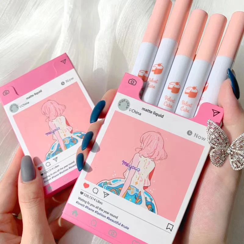 MUGELEEN Five Pack Cigarette-shaped Lipstick Set Matte Velvet Lasting Creative Pink Girl Cigarette Tube Lip Glaze Set Makeup
MUGELEEN Five Pack Cigarette-shaped Lipstick Set Matte Velvet Lasting Creative Pink Girl Cigarette Tube Lip Glaze Set Makeup