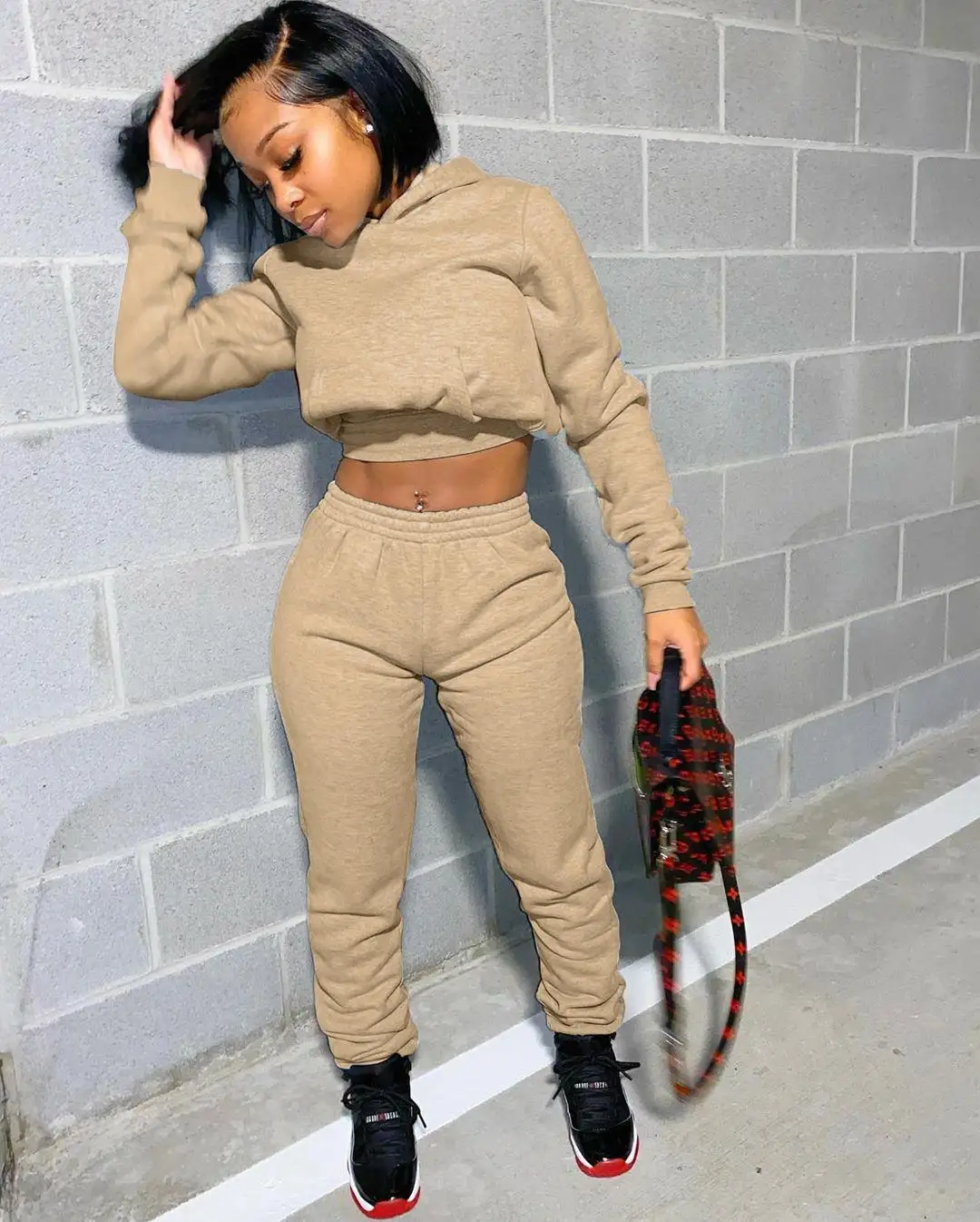 Wholesale 2021 Autumn Solid Color 2 Piece Casual Sports Hooded Outfites Sexy High Waist Custom Women Two Piece Pant Set
Wholesale 2021 Autumn Solid Color 2 Piece Casual Sports Hooded Outfites Sexy High Waist Custom Women Two Piece Pant Set