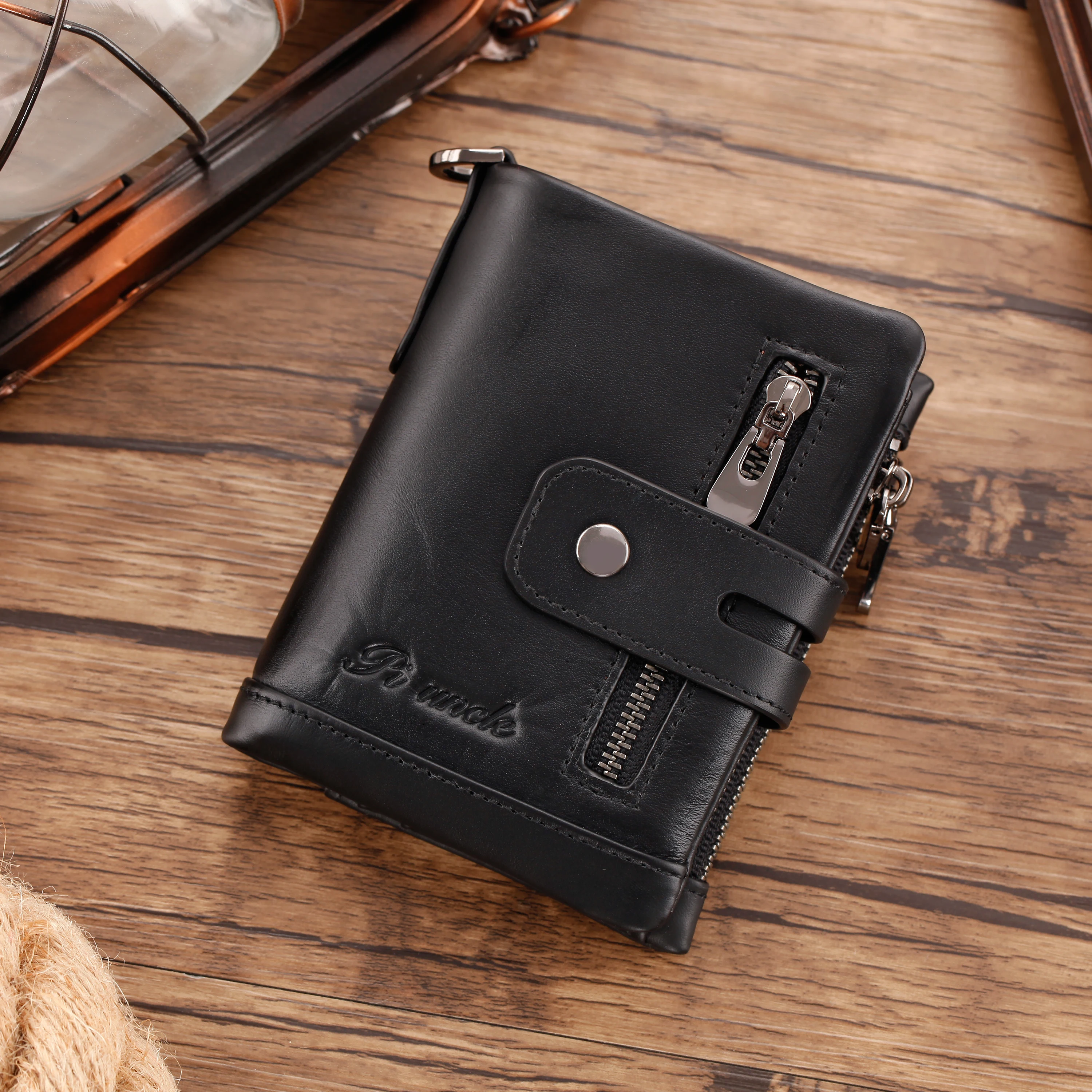 Factory direct sales new men's fashion business casual multi-card slot short leather wallet zipper card bag coin purse, 3 colors
Factory direct sales new men's fashion business casual multi-card slot short leather wallet zipper card bag coin purse, 3 colors