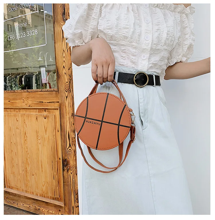 2021 New simple line circular basketball letter shoulder bag girl's shopping purse and phone handbags, 4 colors
2021 New simple line circular basketball letter shoulder bag girl's shopping purse and phone handbags, 4 colors