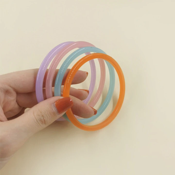 Simple Personality Bracelet Jewelry Round Luminous Bracelet Four Colors Acrylic Bracelets for Women, Picture shows
Simple Personality Bracelet Jewelry Round Luminous Bracelet Four Colors Acrylic Bracelets for Women, Picture shows
